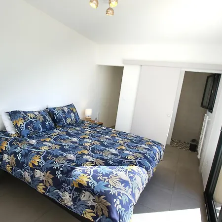 La Du Bagnas Villa *